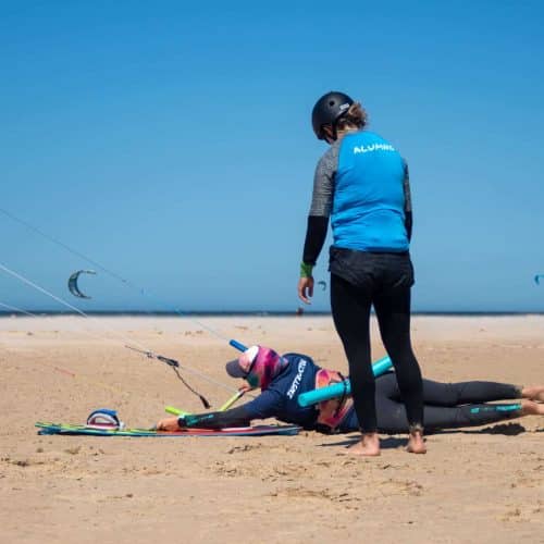 apprendre la Nage tractée kitesurf